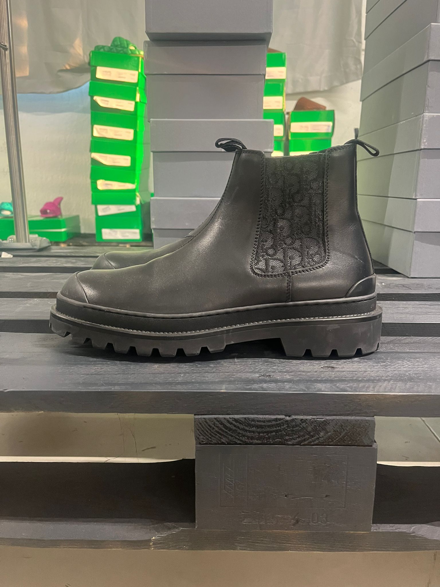 Dior chelsea boots hotsell