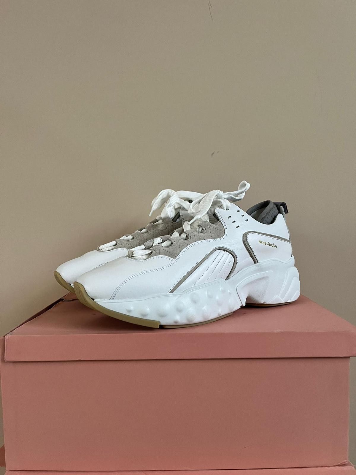 Rockaway acne store