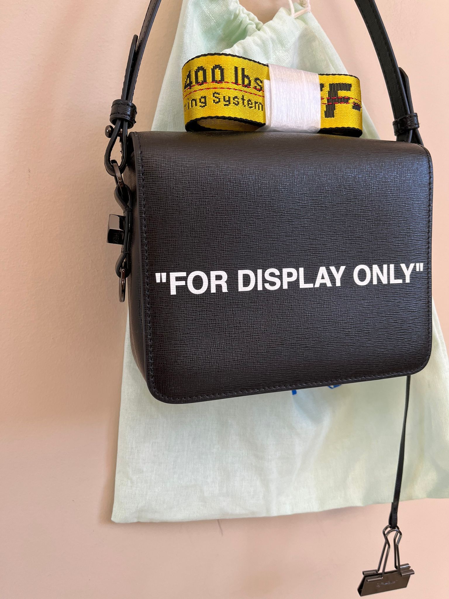 Off White Virgil Paris For Display Only Binder Clip Bag in Black TOP DRWR