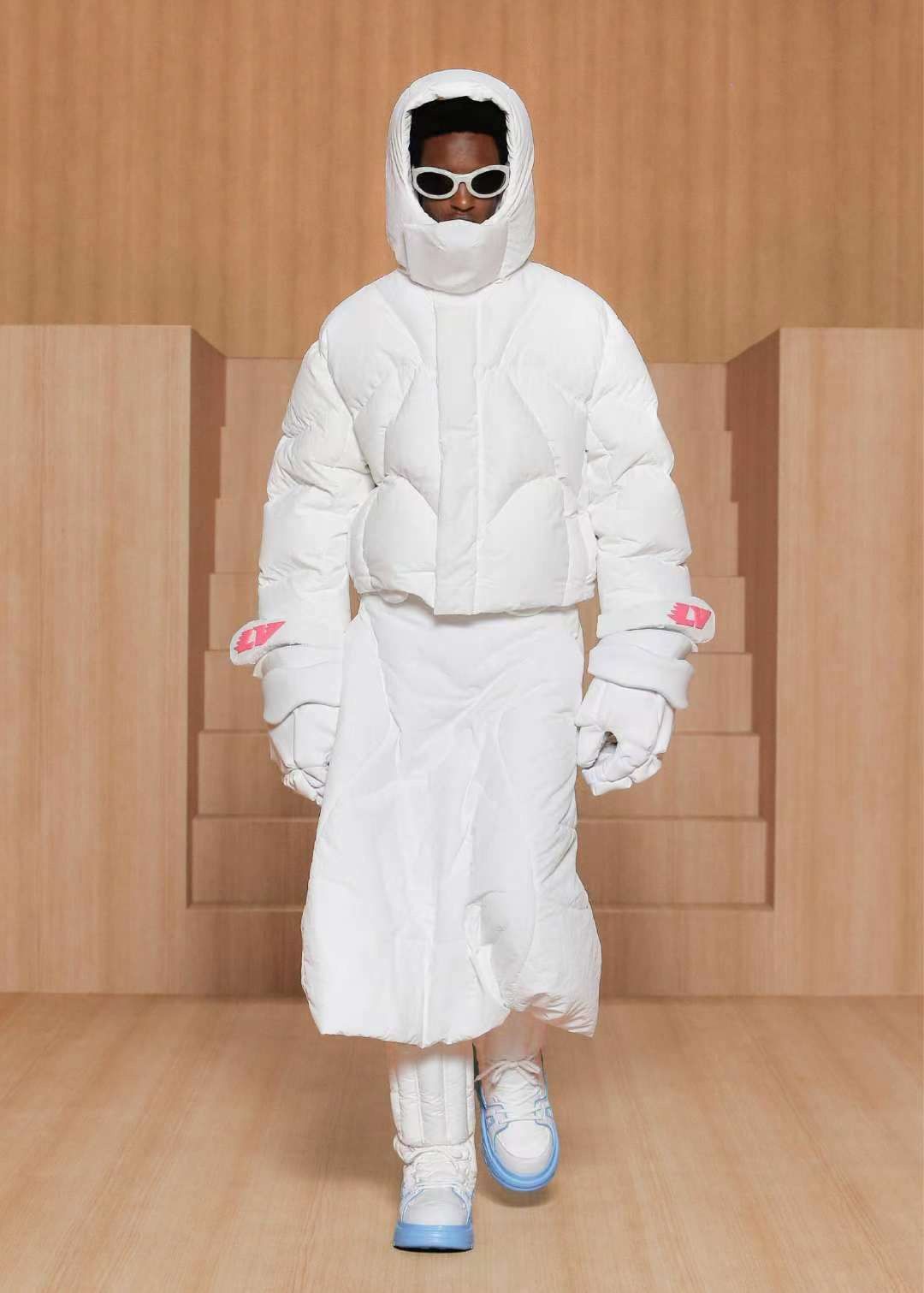 Louis Vuitton Runway Cropped rave puffer jacket | TOP DRWR