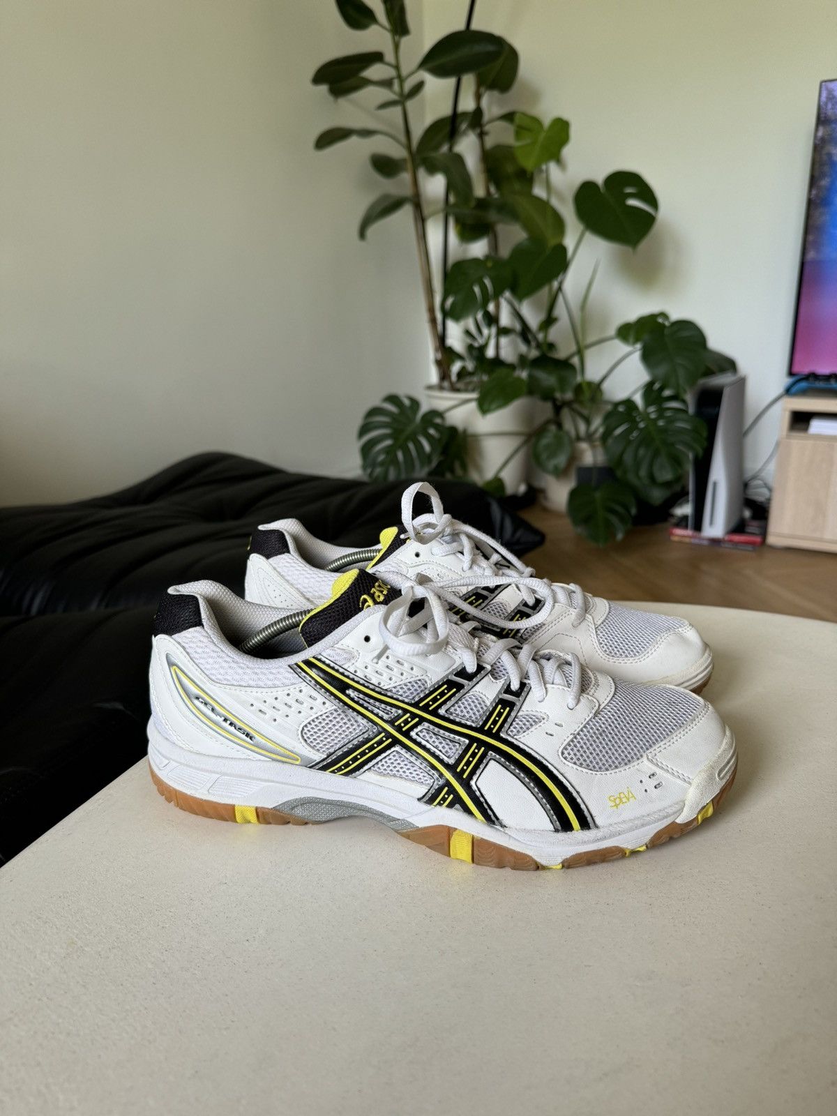 Vintage ASICS Gel Trainer Shoes Sneakers Hype Y2k Vibe TOP DRWR