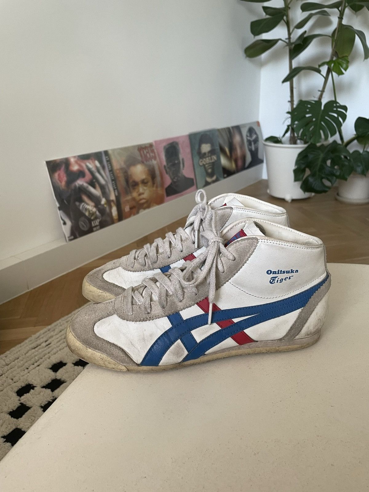 Vintage asics tiger hotsell