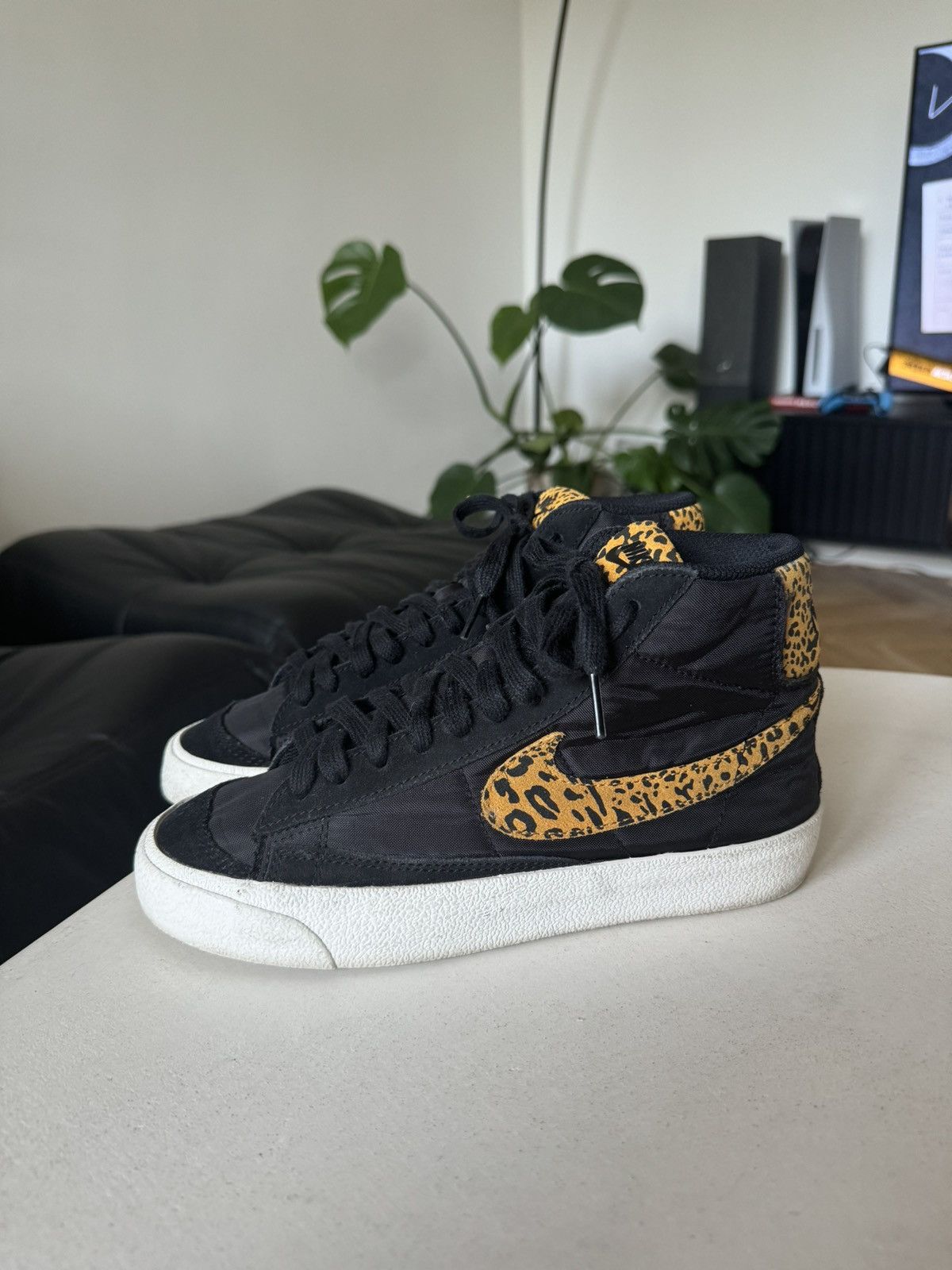 Nike blazer rare deals
