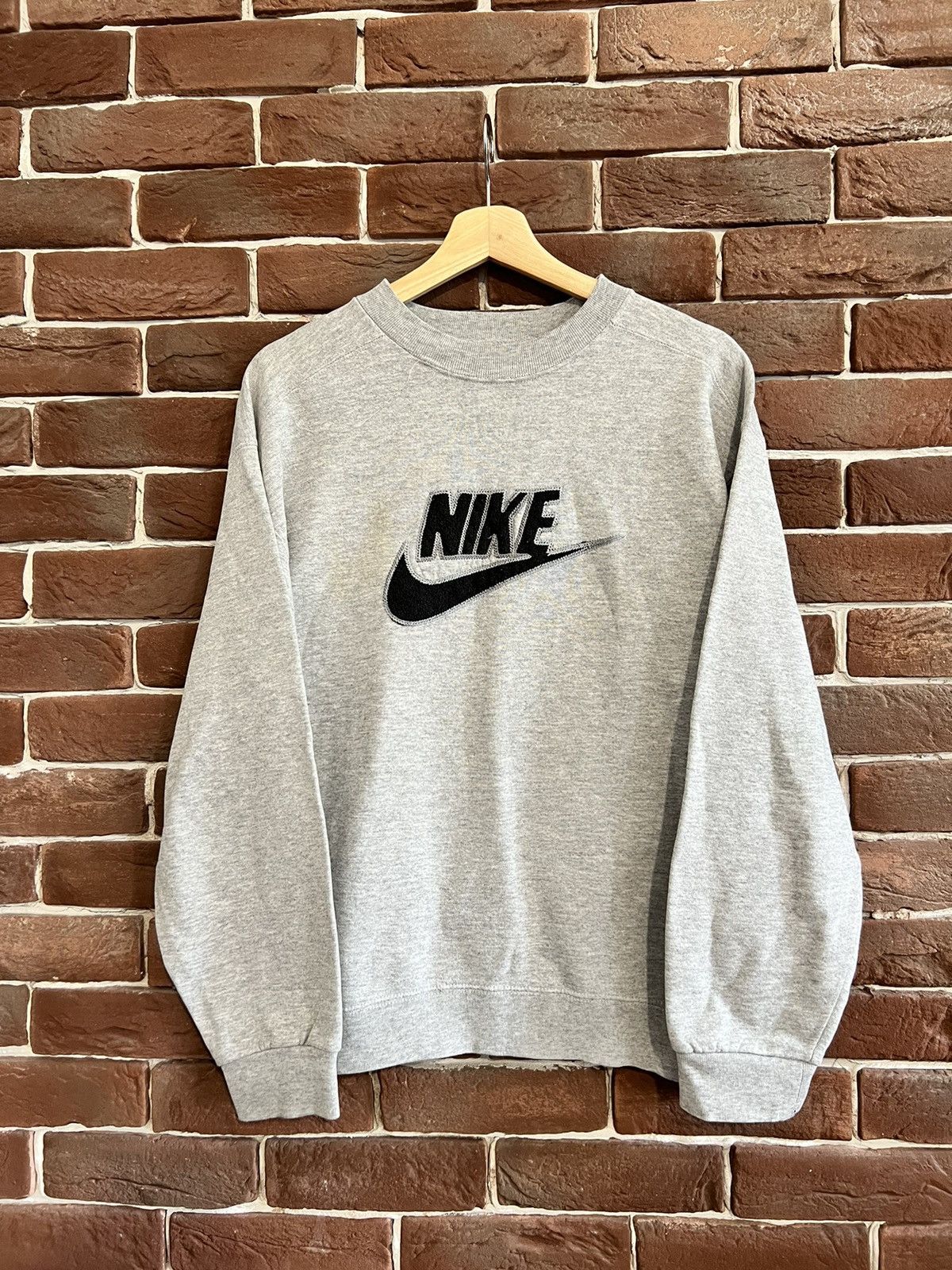 Nike big swoosh sweatshirt clearance