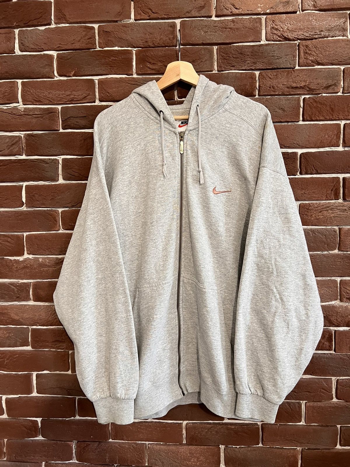 Vintage Nike white deals tag hoodie